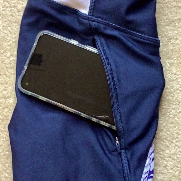 Under Armour Compression Crop Leggings Size XS - Picture 7 of 7